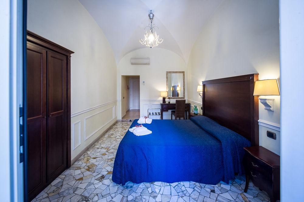 Persepolis Rome Hotel Exterior photo