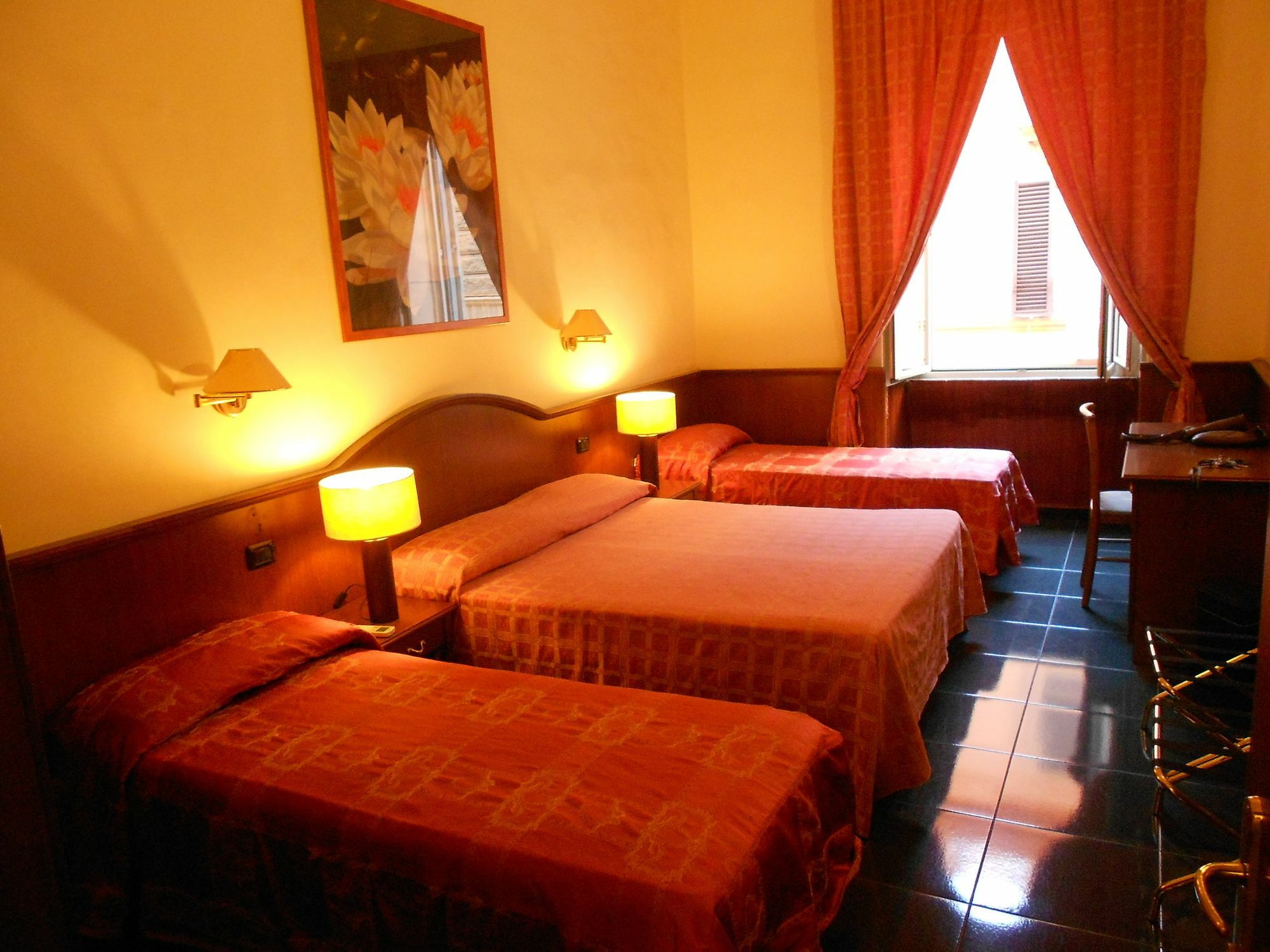 Persepolis Rome Hotel Exterior photo